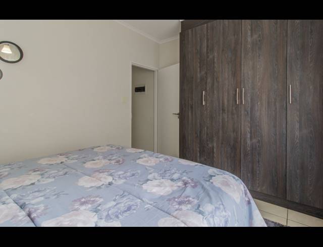 3 BEDROOM APARTMENT FOR SALE IN OAKDENE